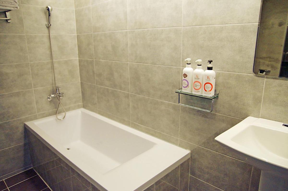 Opera 21 Hotel Jeonju Luaran gambar