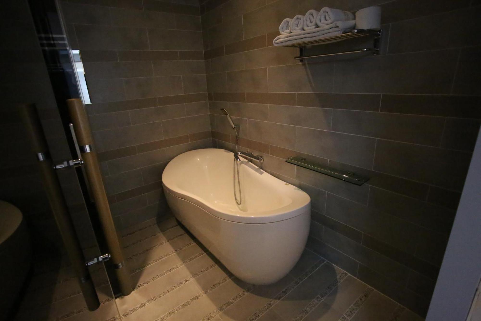 Opera 21 Hotel Jeonju Luaran gambar