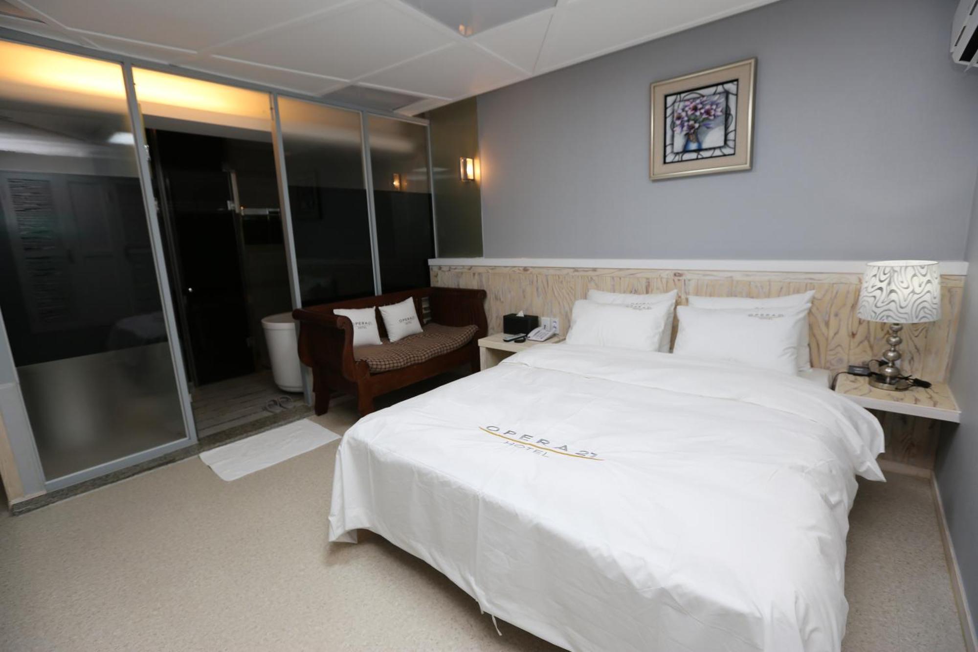 Opera 21 Hotel Jeonju Luaran gambar